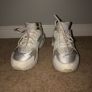 Women’s Nike Huaraches